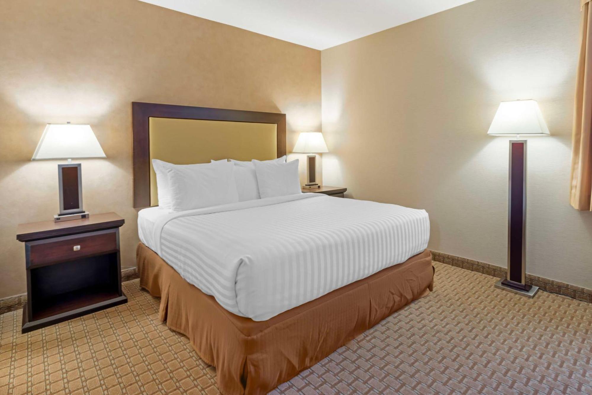 Best Western Plus Emerald Isle Hotel Sidney Buitenkant foto