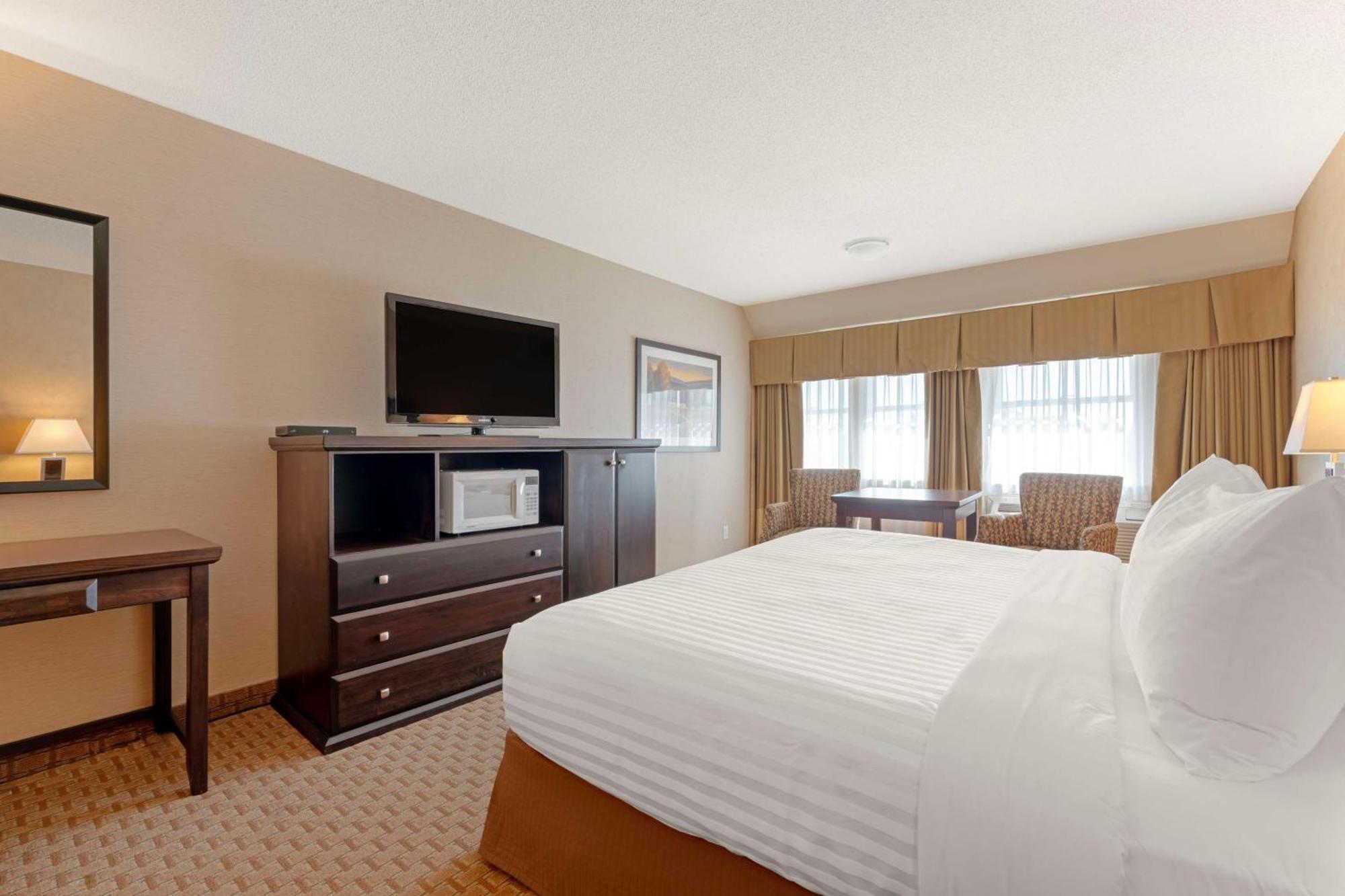 Best Western Plus Emerald Isle Hotel Sidney Buitenkant foto