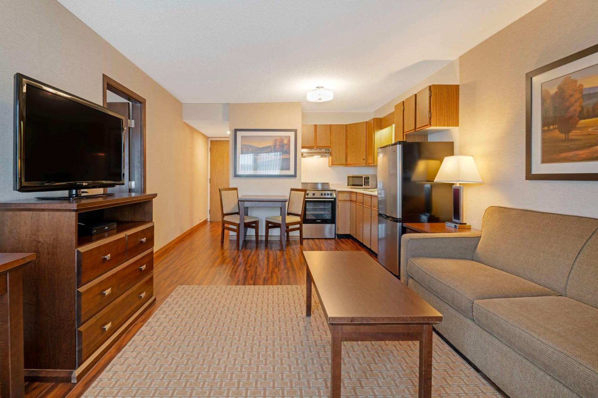 Best Western Plus Emerald Isle Hotel Sidney Buitenkant foto
