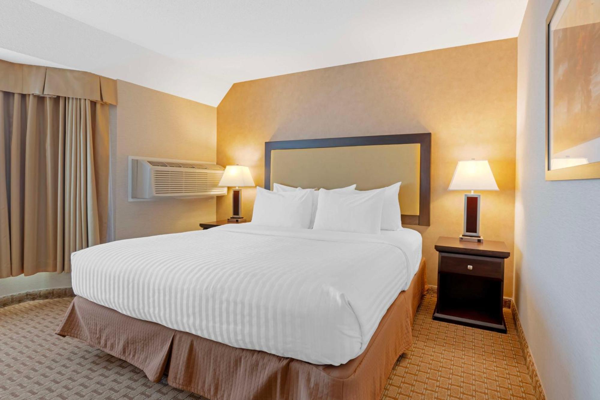 Best Western Plus Emerald Isle Hotel Sidney Buitenkant foto