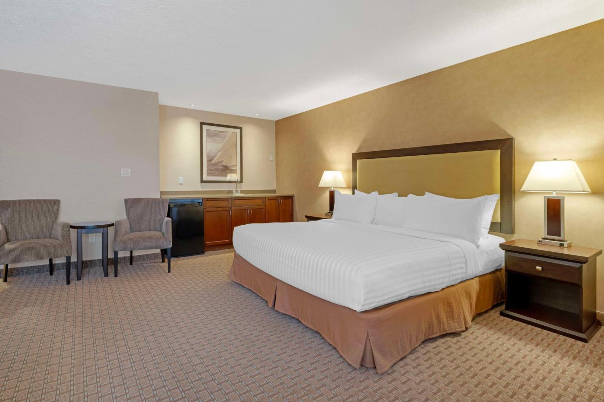 Best Western Plus Emerald Isle Hotel Sidney Buitenkant foto
