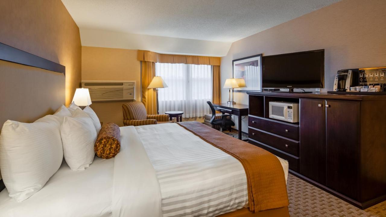 Best Western Plus Emerald Isle Hotel Sidney Buitenkant foto